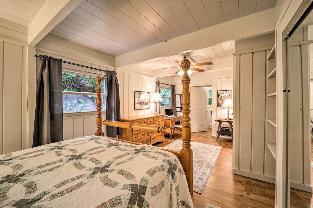 Spacious Cabin - 4 Mi to Blue Ridge Parkway!