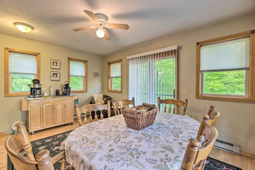 Hot Tub, Sauna, Fireplace, Dock! Lake Honor Cabin