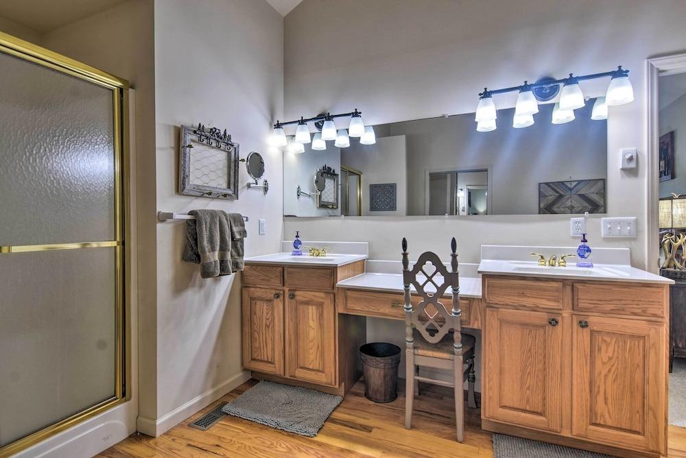 'high Gravity' Banner Elk Custom Chalet w/ Views!