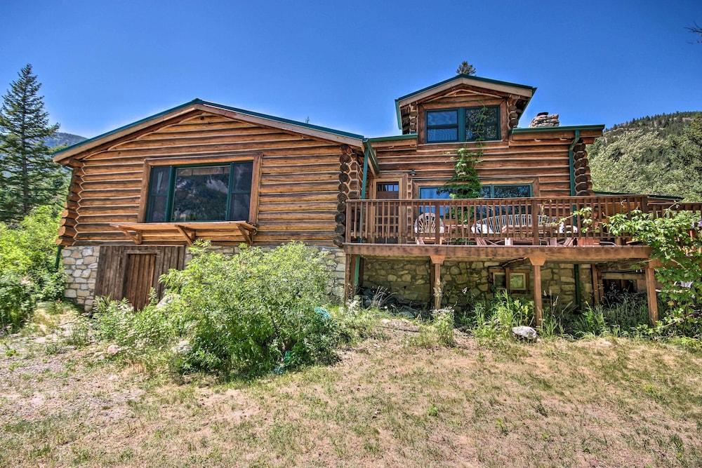 'honey's Cabin' in Mcleod: Fish, Hike & Views!