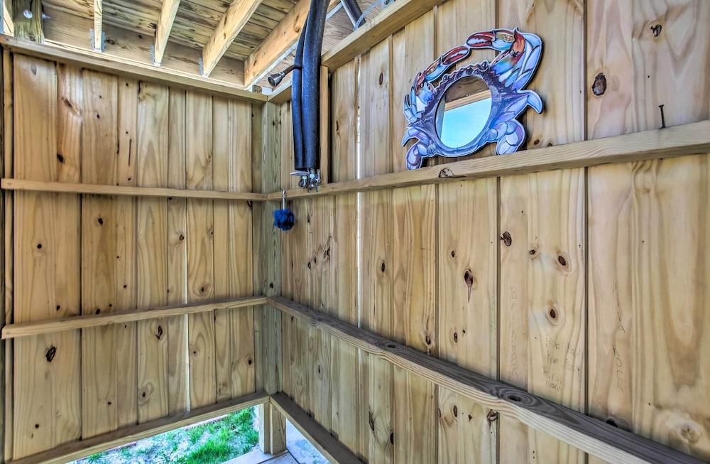 Ocean Isle Beach Escape - Centrally Located!