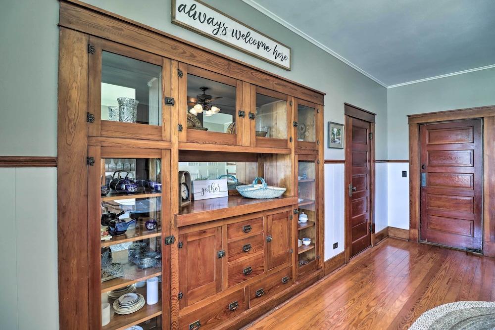 Historic Mountain Home Haven w/ Large Yard!