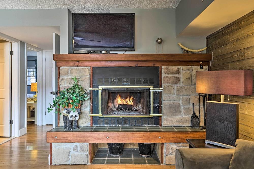 Condo on Big Boulder Lake w/ Community Pool Access