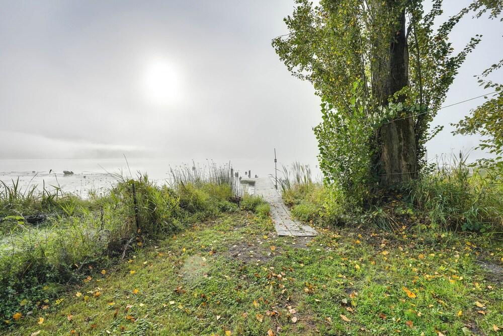 Lakefront Mount Vernon Home w/ Private Dock!