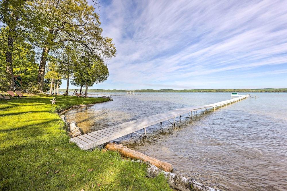 Lakefront Glen Arbor Condo w/ Boat Dock Access!