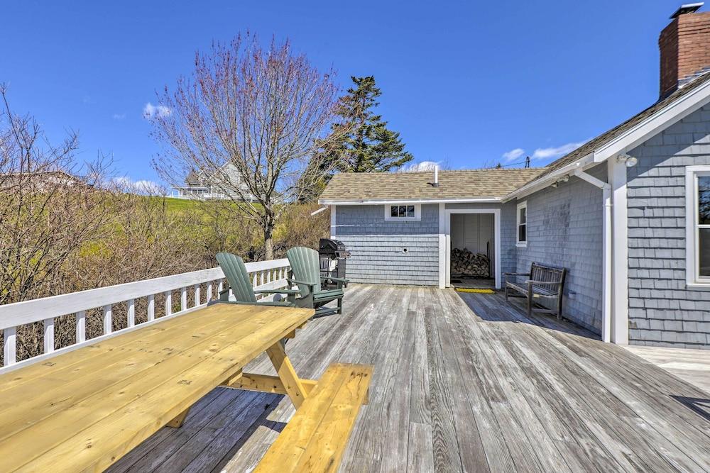 Charming Ocean-view Cottage By Cutler Harbor