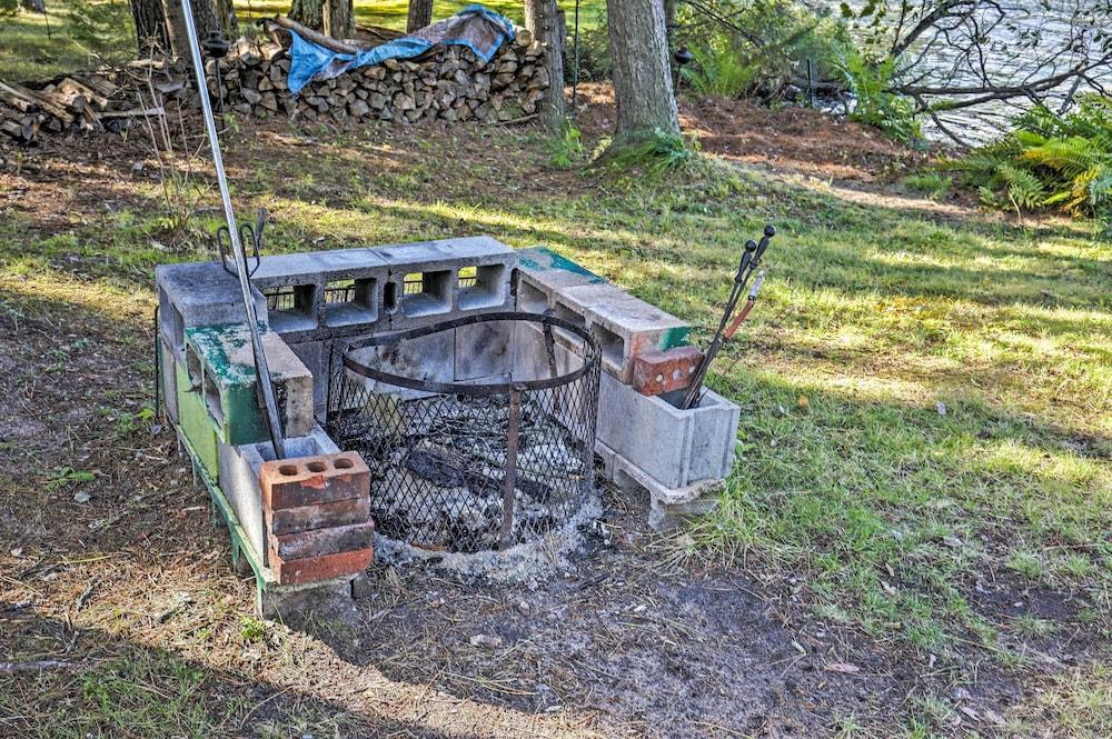 Lakefront Family Getaway w/ Private Deck & Dock!