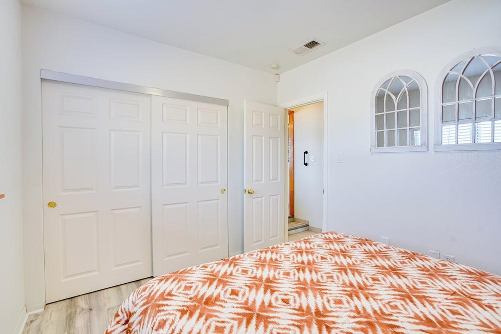 Desert Escape - Hot Tub, Fire Pit & Grill