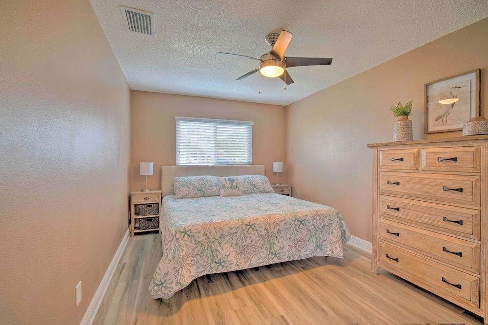 Hernando Beach Home w/ Pool & Canal Access!