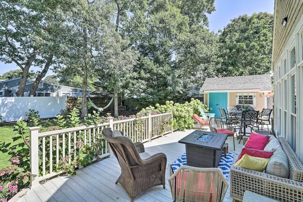 Cape Cod Cottage w/ Deck, Grill, & Games!