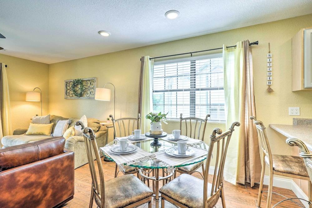 Walk to Strip! Cozy Branson Condo w/ Pool