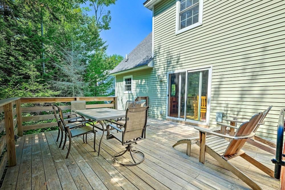 West Dover Home w/ Deck, Grill & EV Outlet