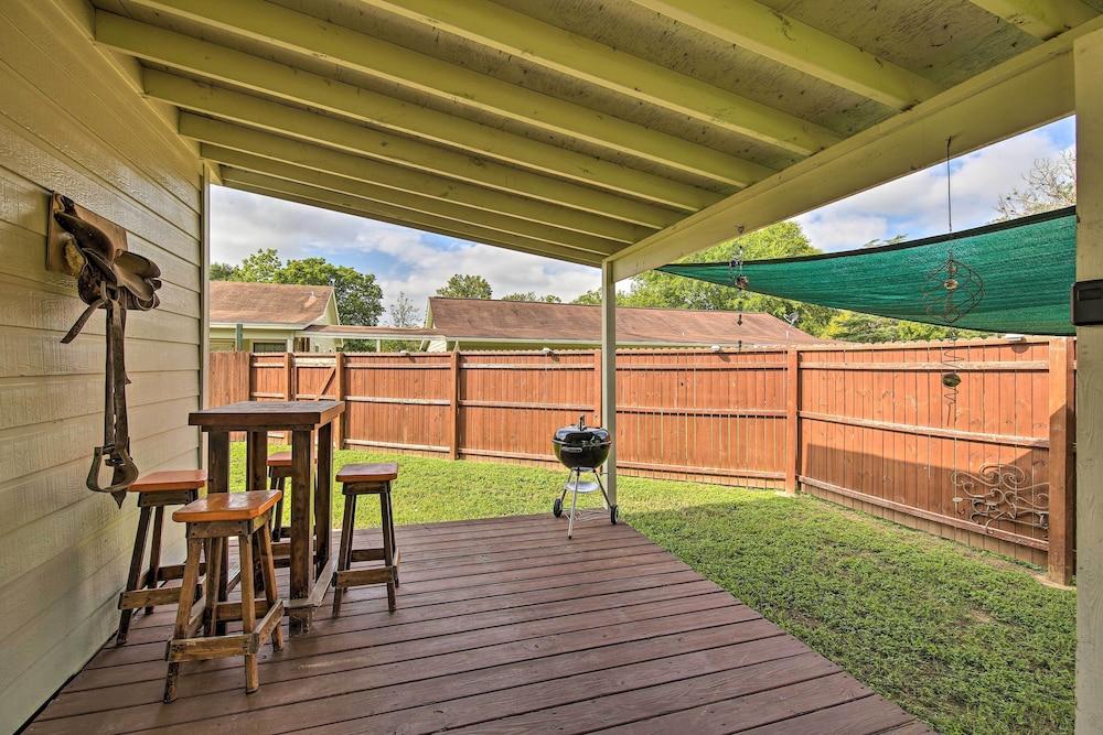 Pet-friendly Canyon Lake Studio: Fish, Boat, Relax