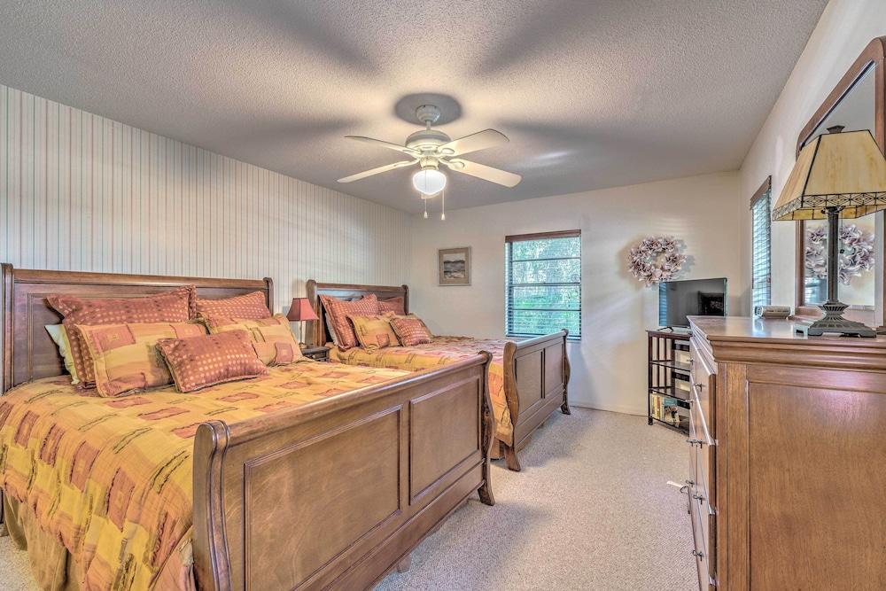 Canalfront Homosassa Escape w/ Private Dock!