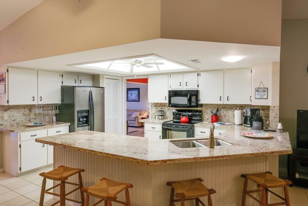 Riverfront Dunnellon Home w/ Private Dock!