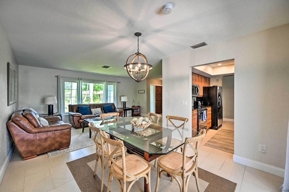 Naples Paradise w/ Private Pool, 4 Mi to Beach!