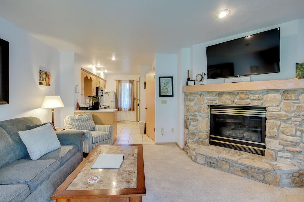 'door County Getaway' - Walk to State Park!