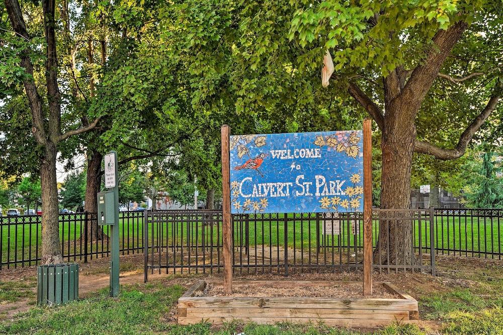 Chic Baltimore Apartment: 2 Mi to Downtown!