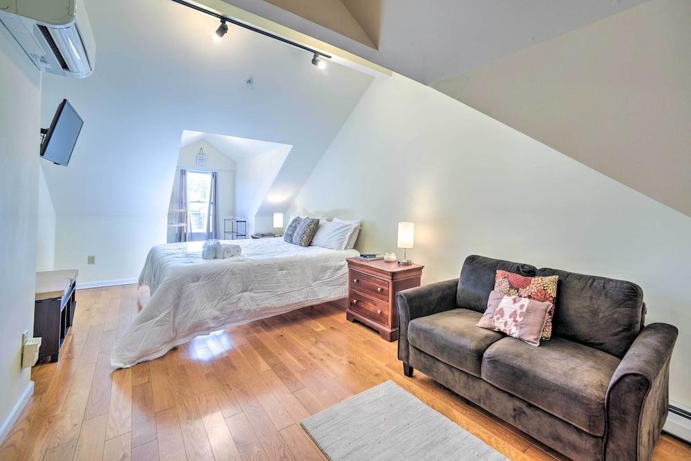 1/2 Mi to Windham Mtn: Main Street Condo