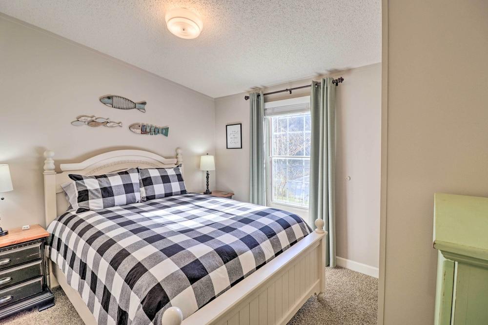 White River Fishing Escape w/ Deck & Patio!