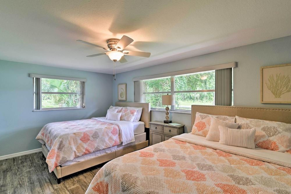 Updated Rustic Yankeetown Home w/ Lanai & Dock