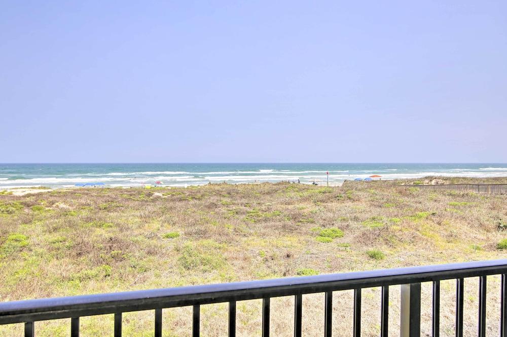 Modern Beachfront Condo w/ Pool & Beach Access!