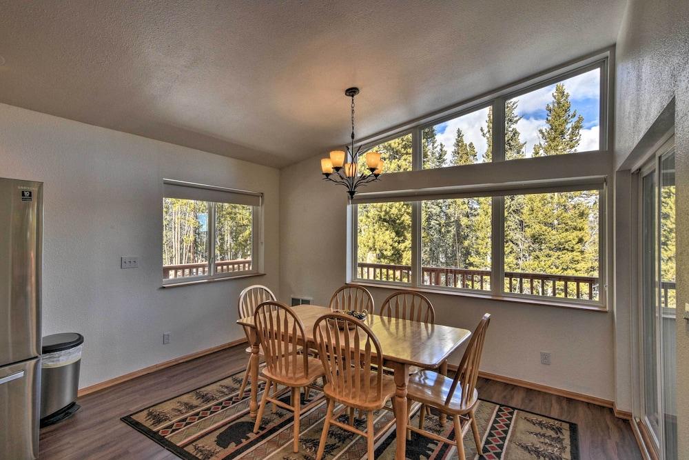 24-0107 16-acre Fairplay Cabin w/ Mountain Views!