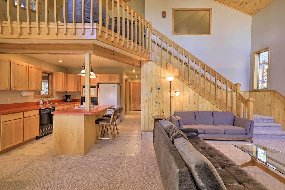 Pagosa Lakes Mountain Hideout w/ Community Perks!