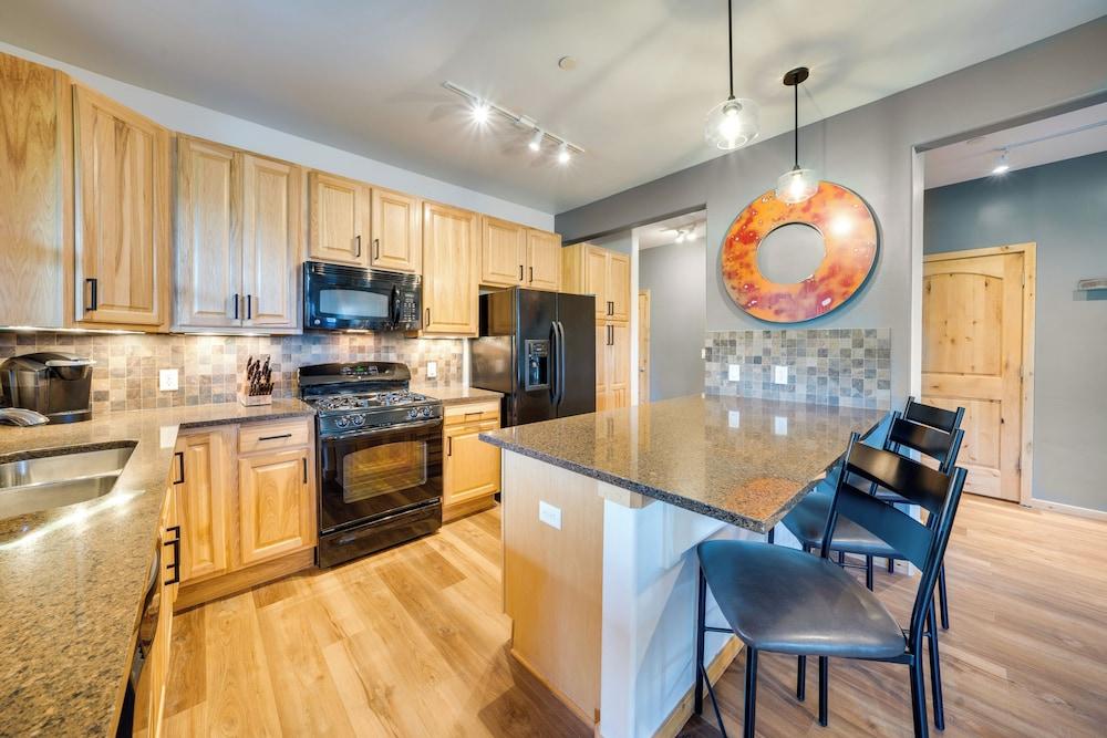 Four-season Winter Park Condo w/ Pool Access!