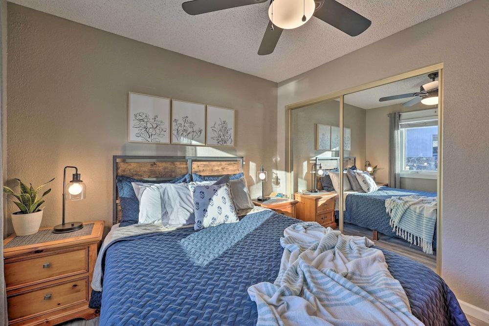 Bella Vista Home w/ Deck + Trails: On Golf Course!