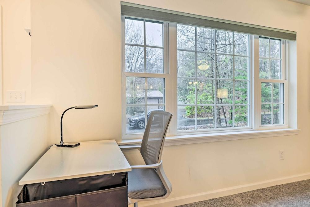 3 Mi to Kalahari: Pocono Summit Home w/ Game Room!