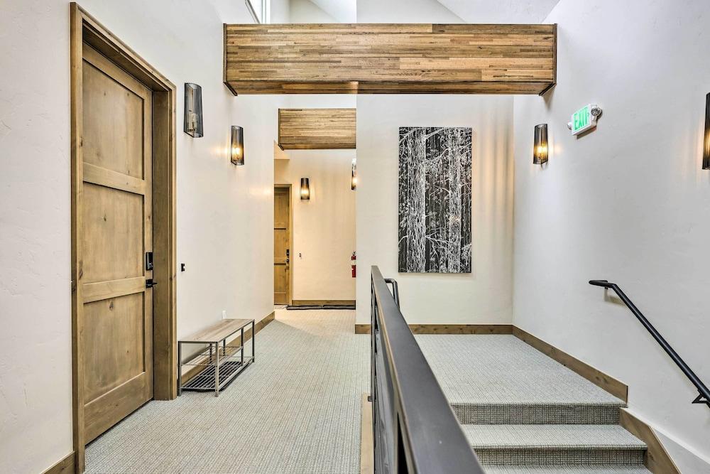 Winter Park Condo w/ Shuttle to Slopes!