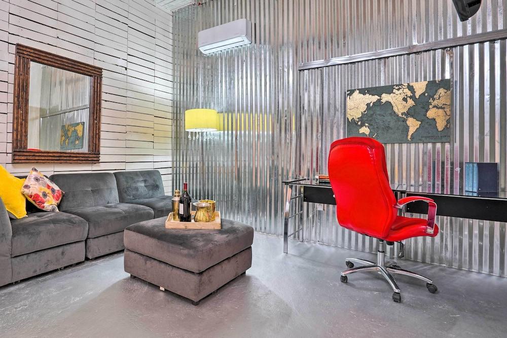 Ideally Located Vacation Rental Studio in Laredo!