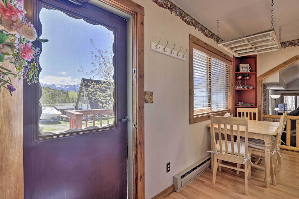 Fireplace, Deck & Mtn Views: Grand Lake Home!