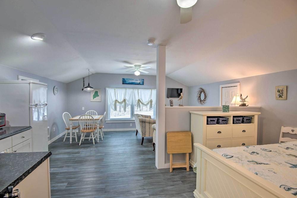 Charming Studio < 10 Miles to Wells' Beaches!