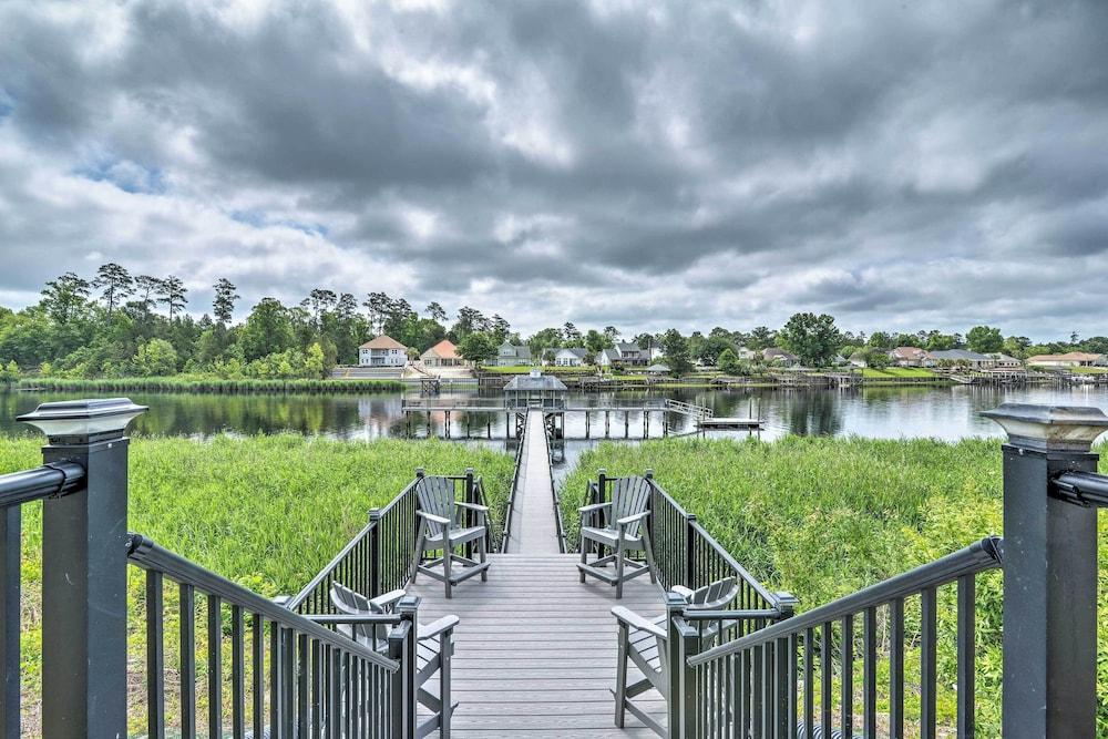 5 Mi to Beach: Myrtle Beach Condo w/ Pool Access