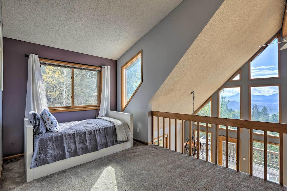 Near Hiking: Mtn-view Conifer Cabin w/ 2 Decks