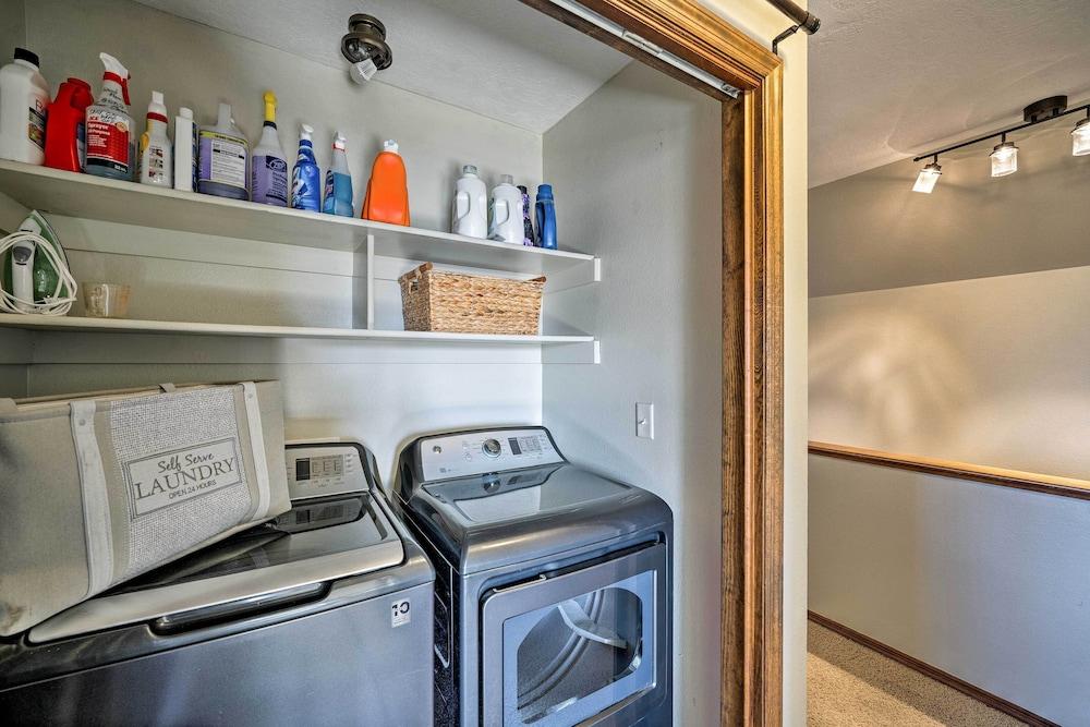 Bozeman Home on 11 Acres w/ Mountain Views!