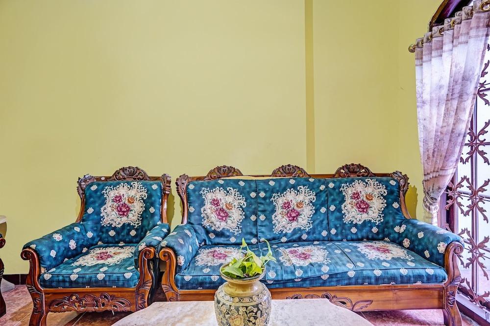 SPOT ON 91716 Kost Yy Syariah