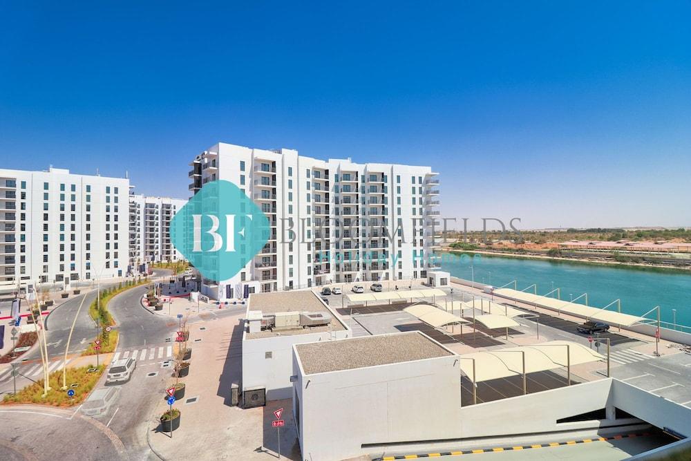 Waters Edge Apartment 634