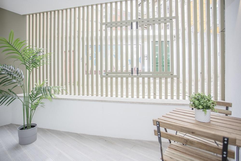 NAX Apartment A by Liiiving