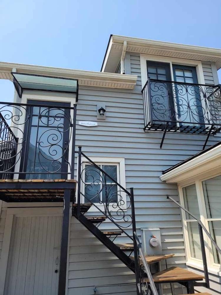 1851 Bayfield Landing