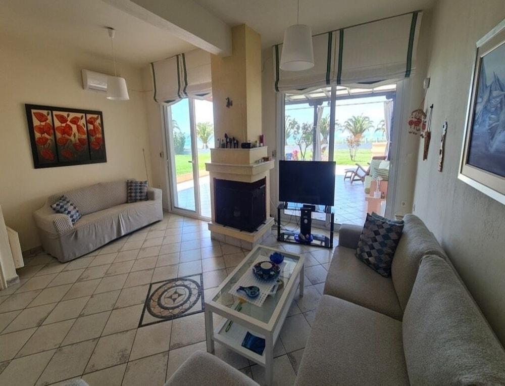 Stunning Beachfront Villa for Rent