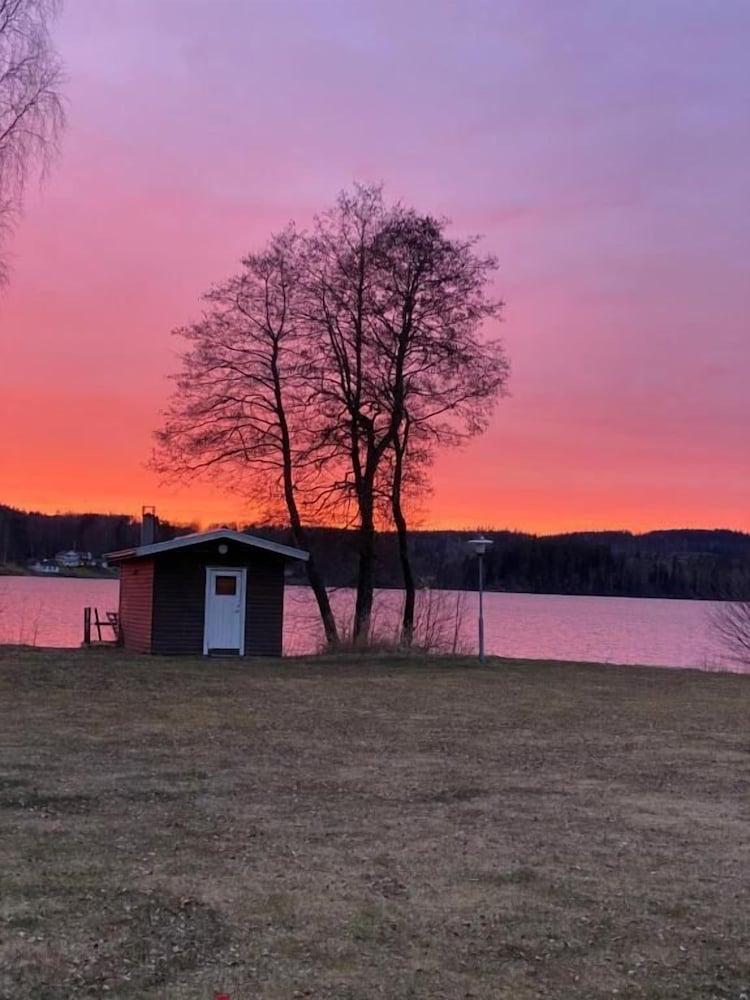 Hindås lake cabins