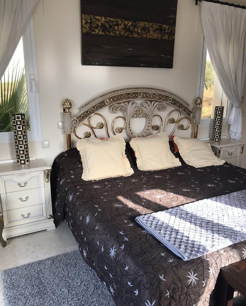 Boutique Guest Rooms