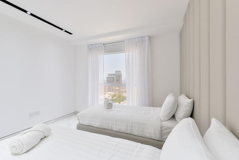 Waterfront Luxury 3plus1 BR in JBR Dubai