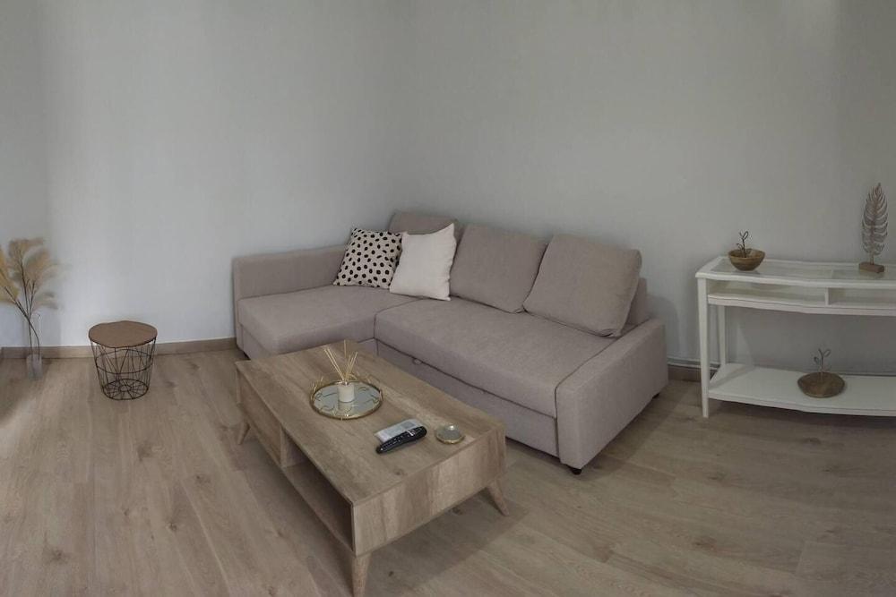 Nefeli House Syros ,