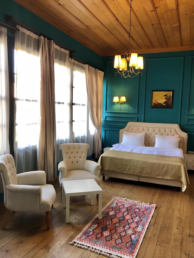 Grace Lounge Premium