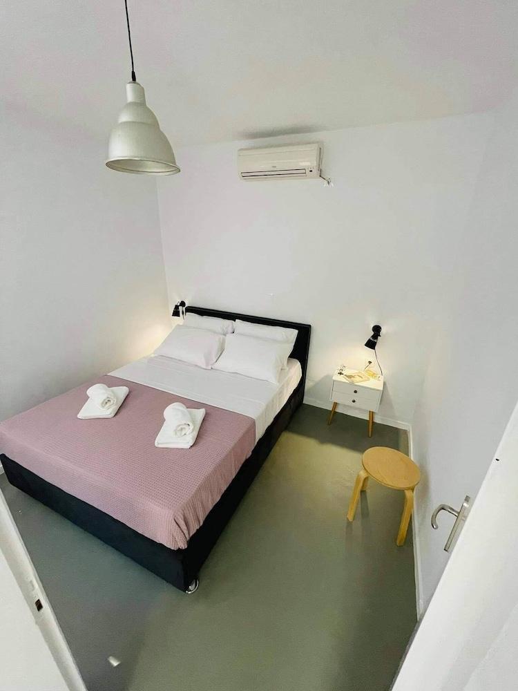 Sabbia Apartments 100m from Perissa Beach