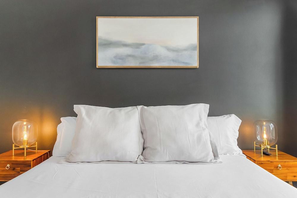 Belltown Perch explore like a local